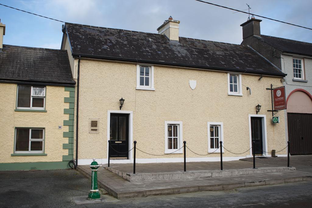 Guest house Giltraps Townhouse & Glamping
