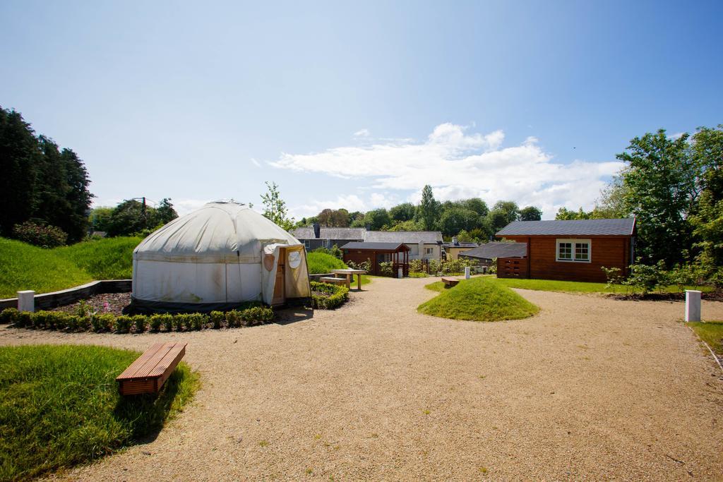 Giltraps Townhouse & Glamping Kinnitty